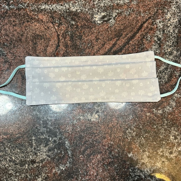 Handmade reusable face mask- adult size - Picture 2 of 3